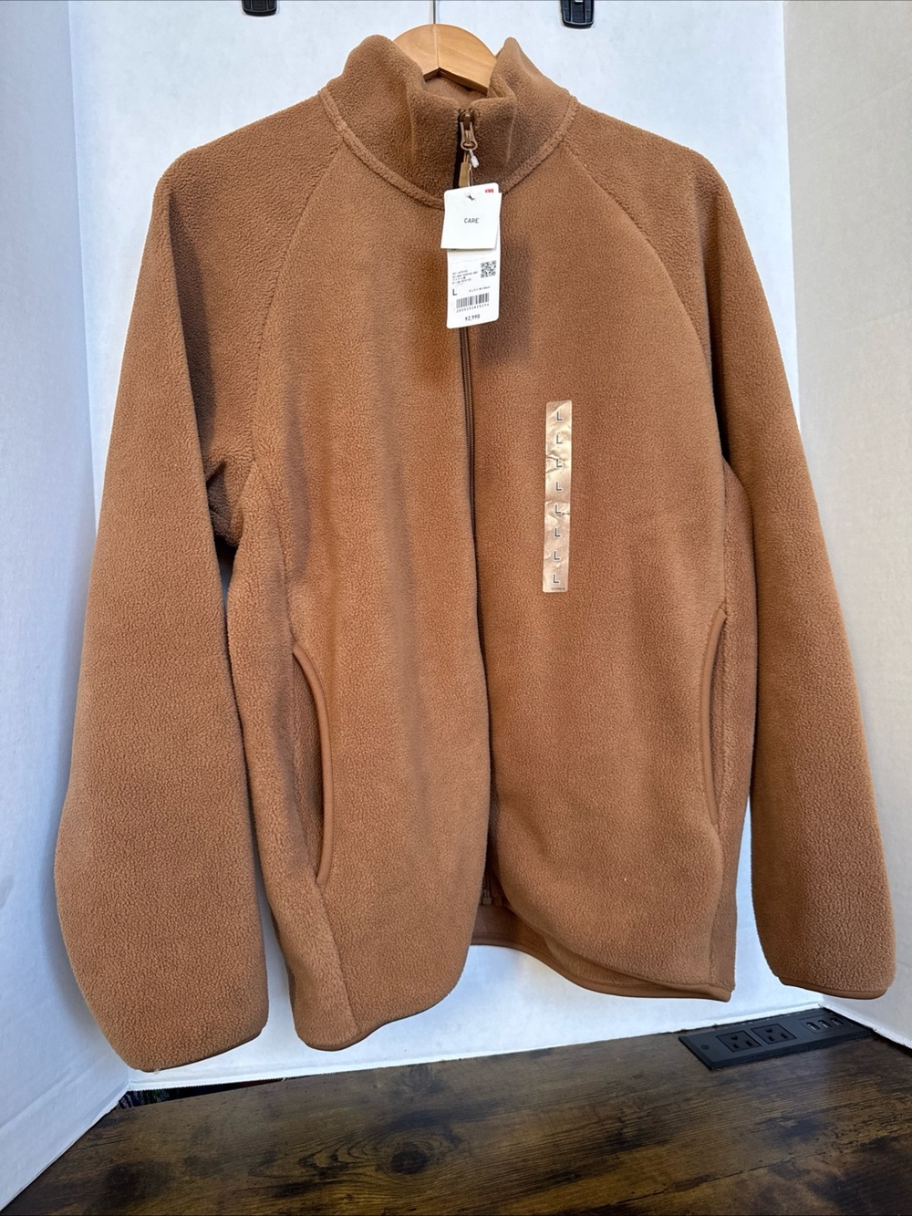 Brand New! UNIQLO Japan Unisex Fleece Full-Zip Jacket. SIZE L Color Tan